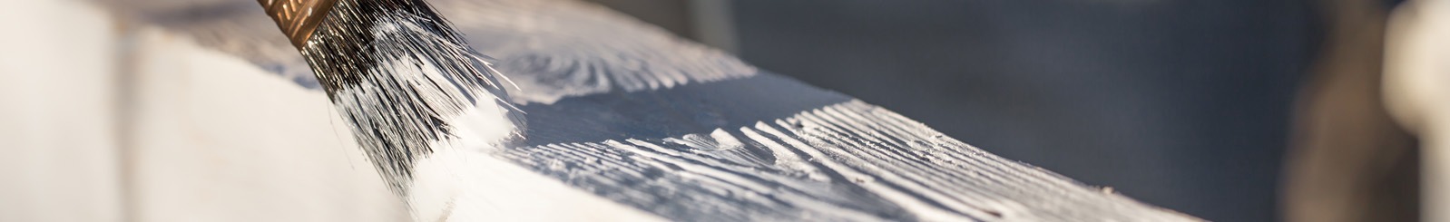 Peut-on mettre de la lasure sur de la peinture ?
